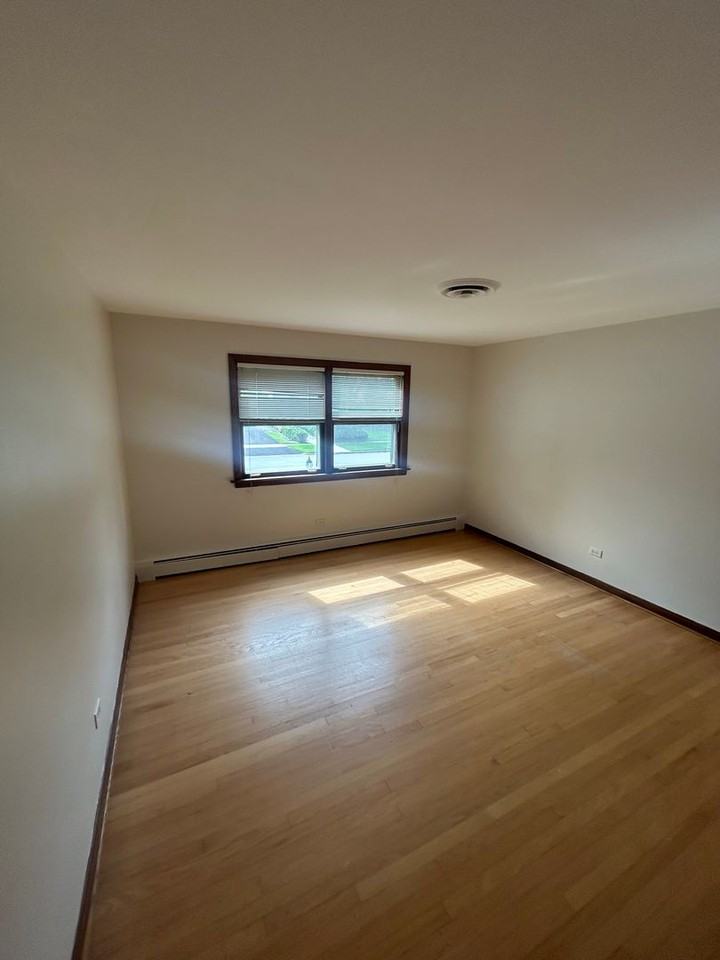 1330 Bonita Dr - Photo 6 of 13