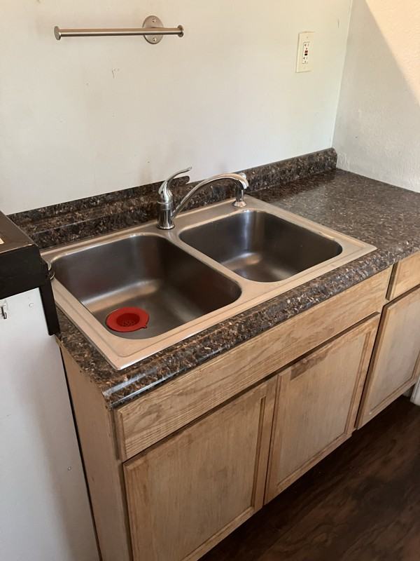 720 Alexander St #5 - Photo 2 of 11