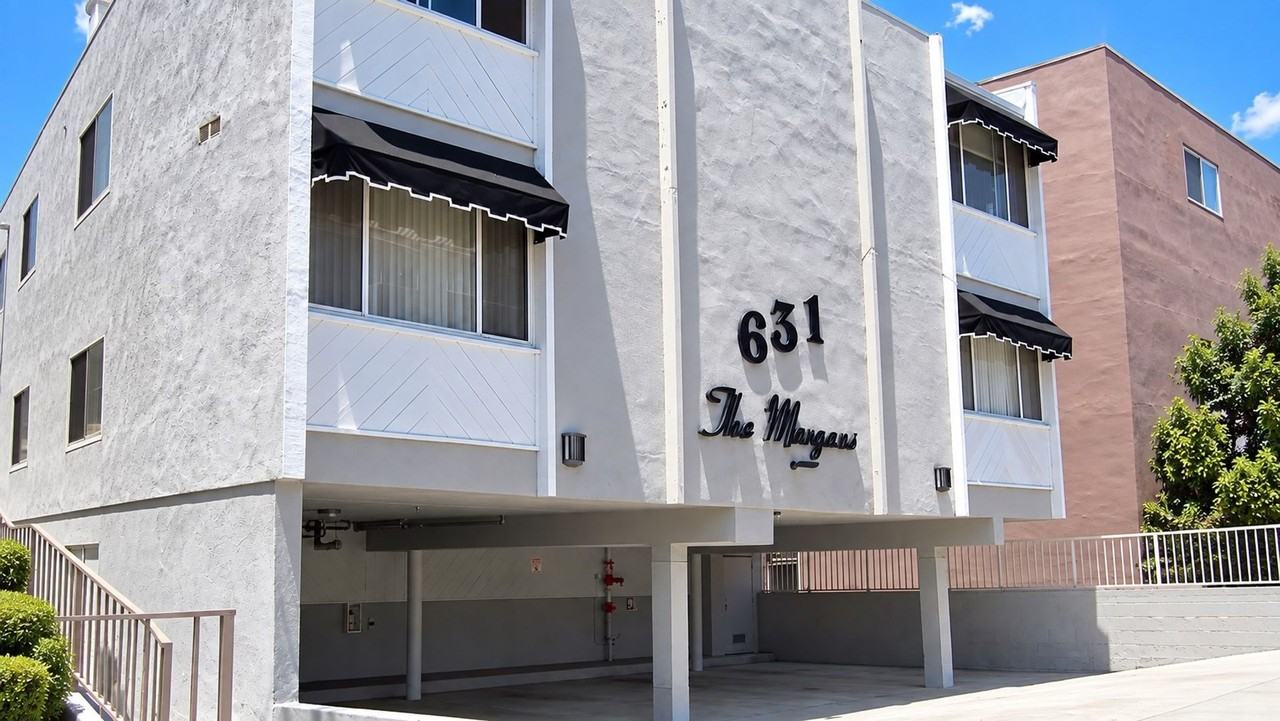 Now Leasing 2 Bed+2 Bath Unit at 631 E. Palm Ave, Burbank, CA 91501 - Photo 7 of 7