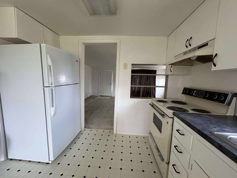 805 7th Ave N - Photo 6 of 10