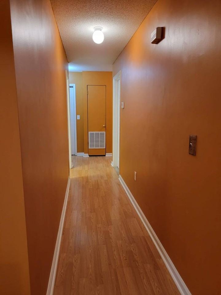 45 S Oak St - Photo 4 of 16