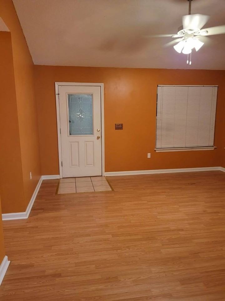 45 S Oak St - Photo 5 of 16