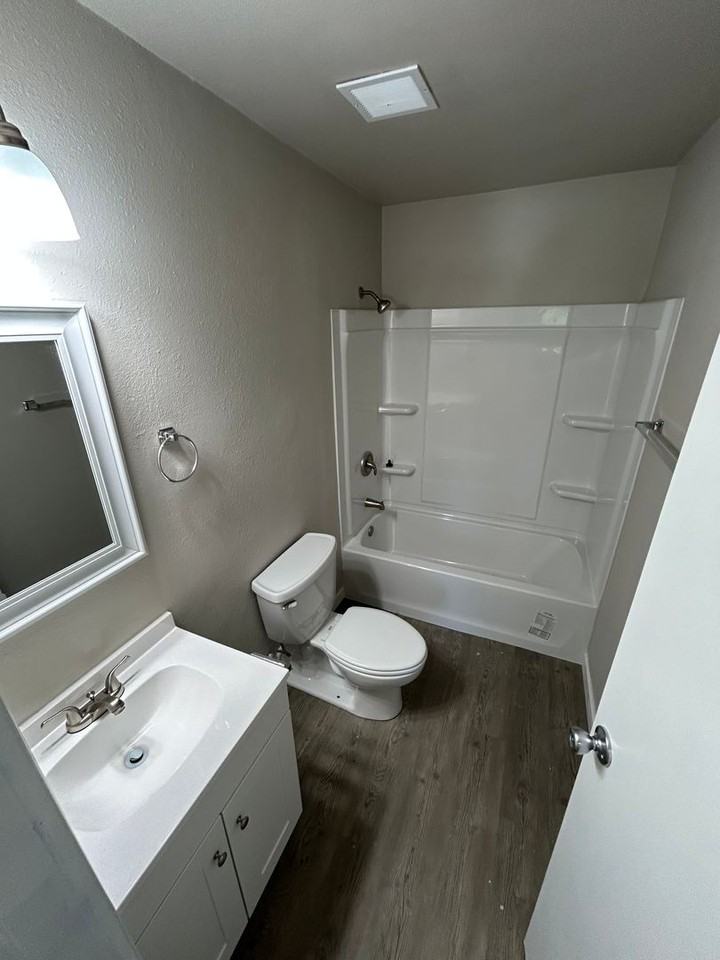 Tall Pines Apartments - Photo 3 of 8