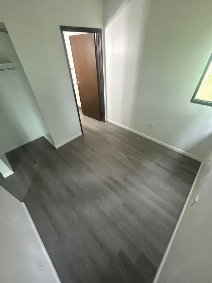 Tall Pines Apartments - Photo 6 of 8
