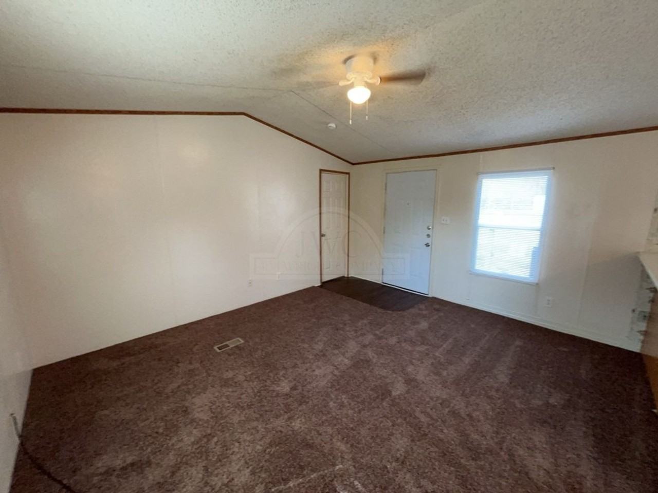 307 S Juanita Dr - Photo 4 of 19