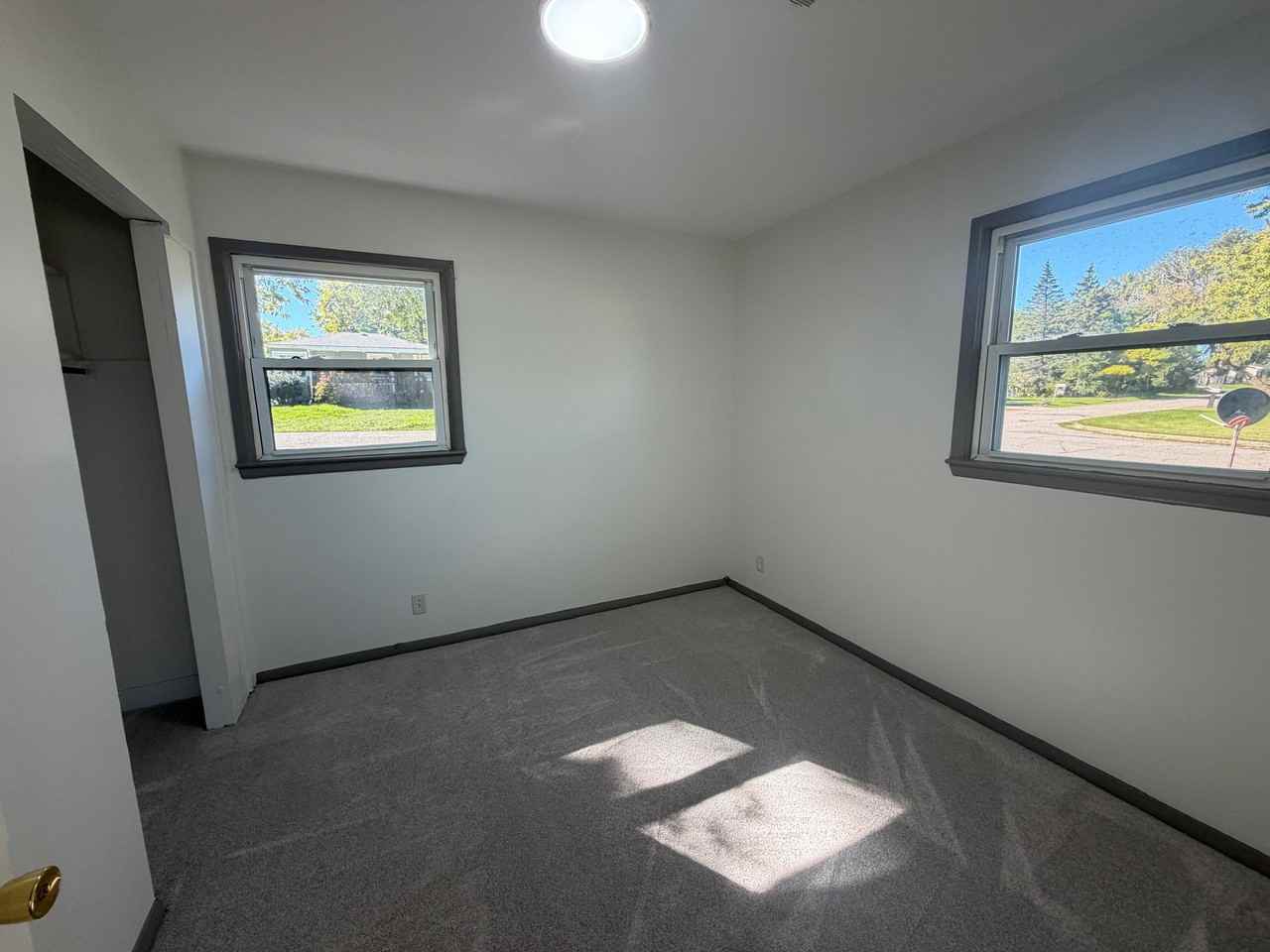 221 S Rosemary St #223 - Photo 5 of 8