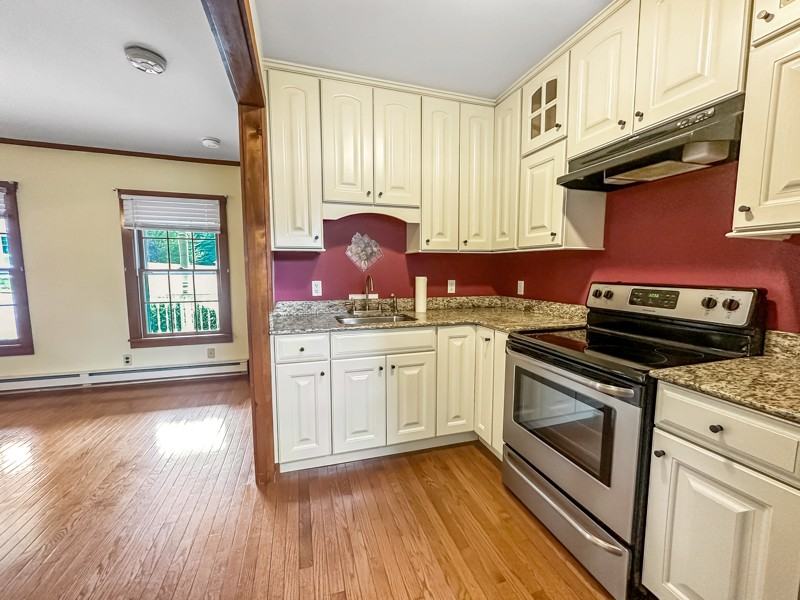 58 E Bacon St #58 - Photo 5 of 10