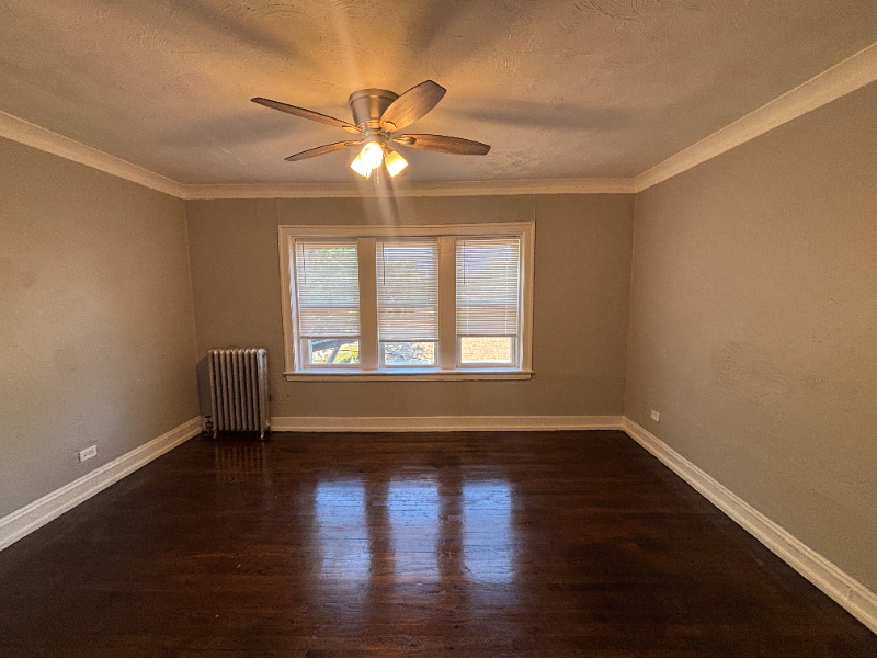 9453 S Loomis St #9453-302 - Photo 2 of 4