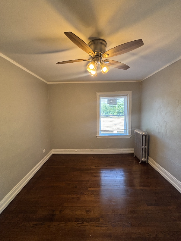 9453 S Loomis St #9453-302 - Photo 3 of 4