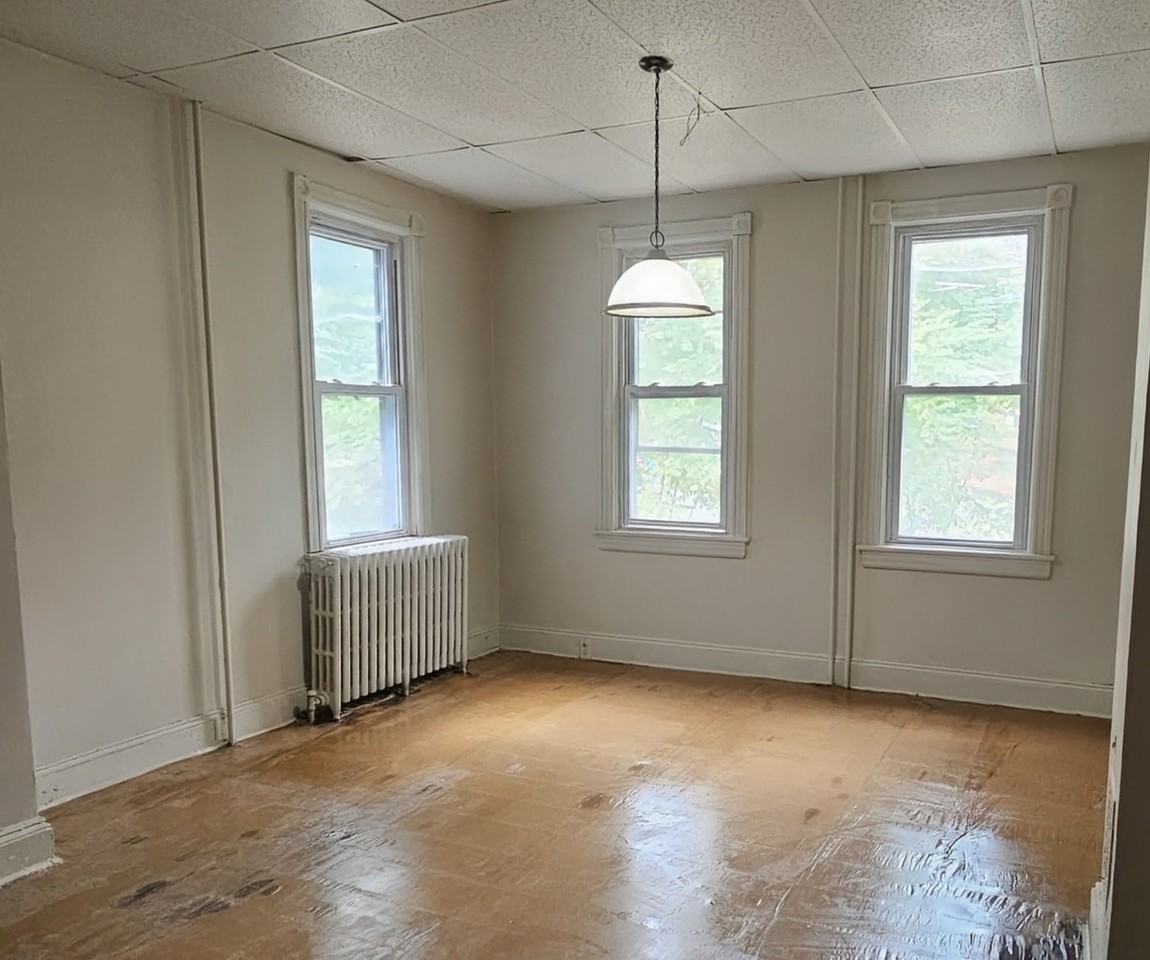 105 Broad St #1 - Photo 3 of 9