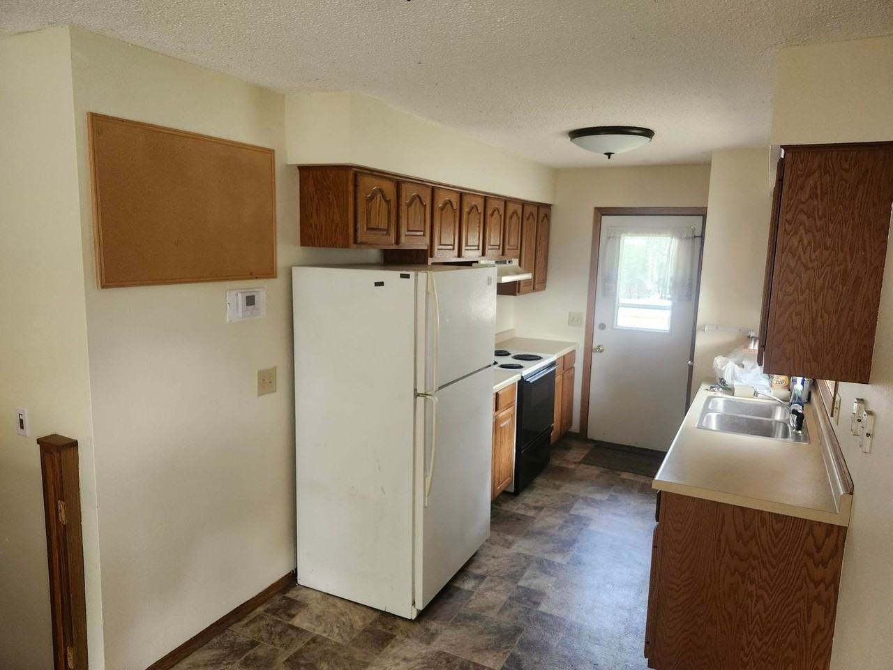 2726 Hallie Ln - Photo 2 of 32