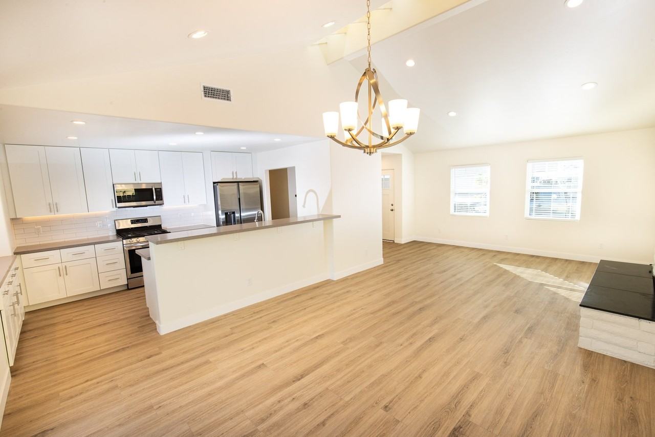 4717 Mount Alifan Dr - Photo 2 of 18