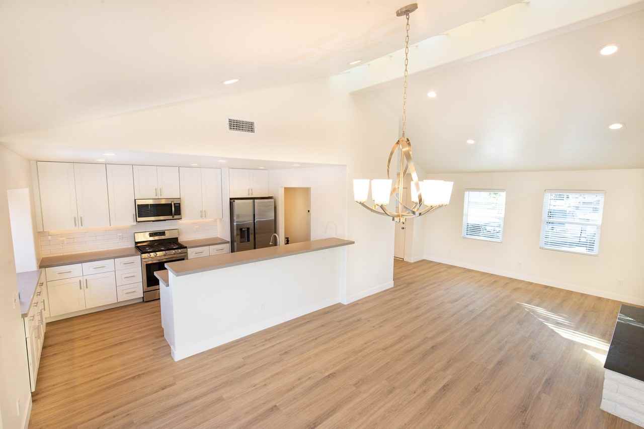 4717 Mount Alifan Dr - Photo 4 of 18