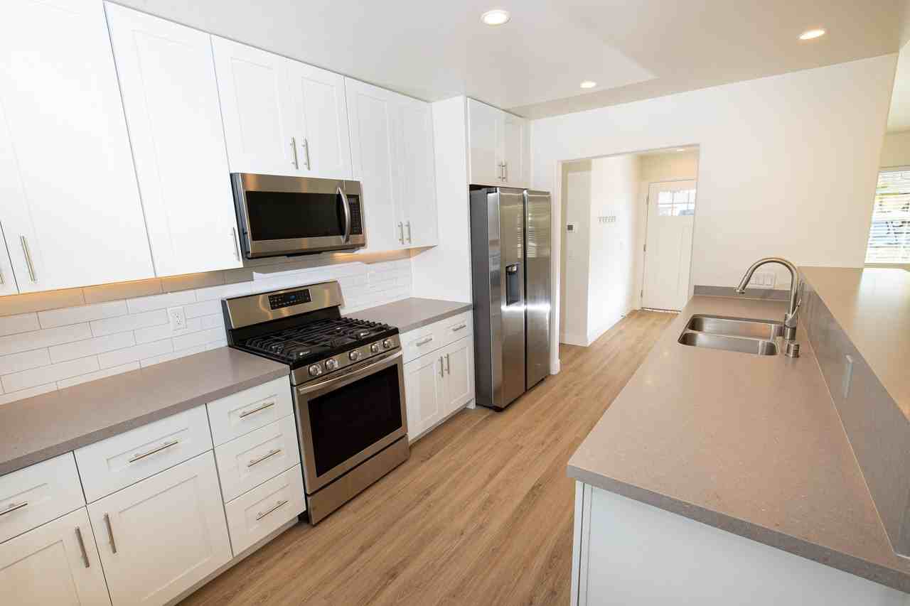 4717 Mount Alifan Dr - Photo 6 of 18