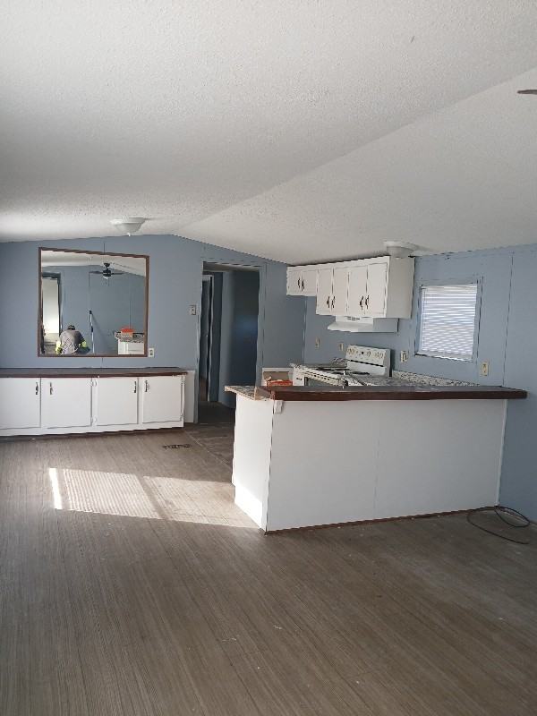 1705 Woodlawn Ct - Photo 2 of 5