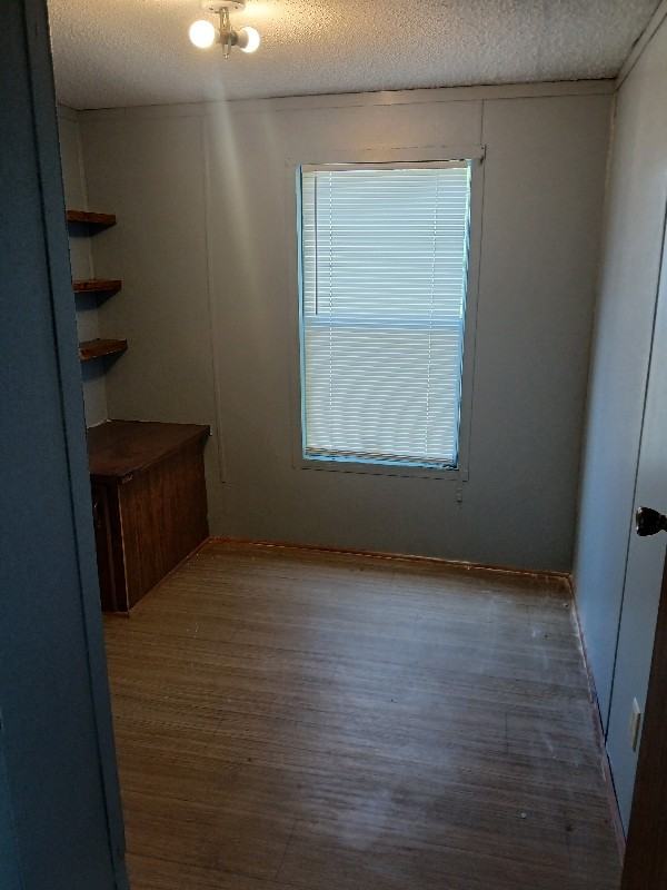 1705 Woodlawn Ct - Photo 4 of 5