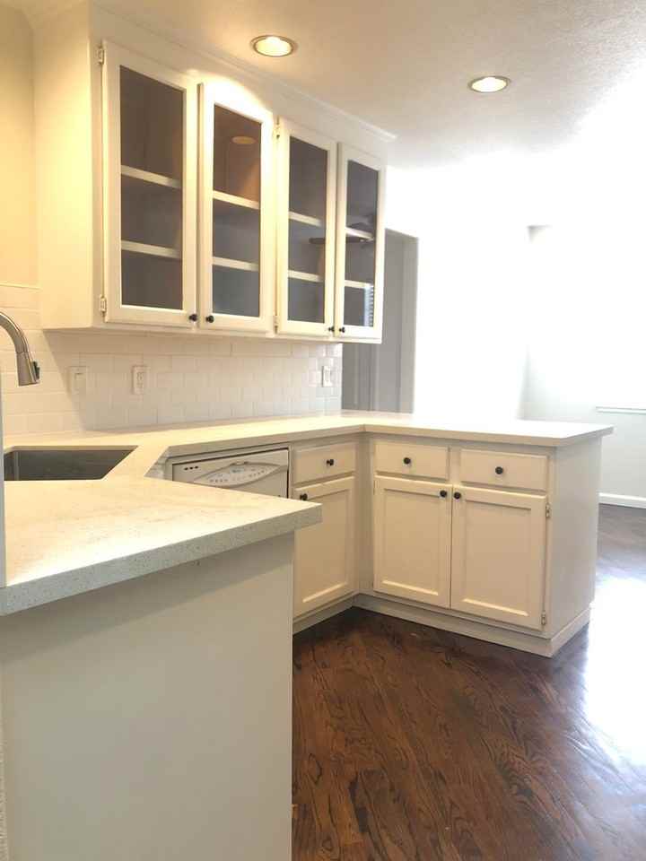 5274 Northlawn Dr - Photo 3 of 27