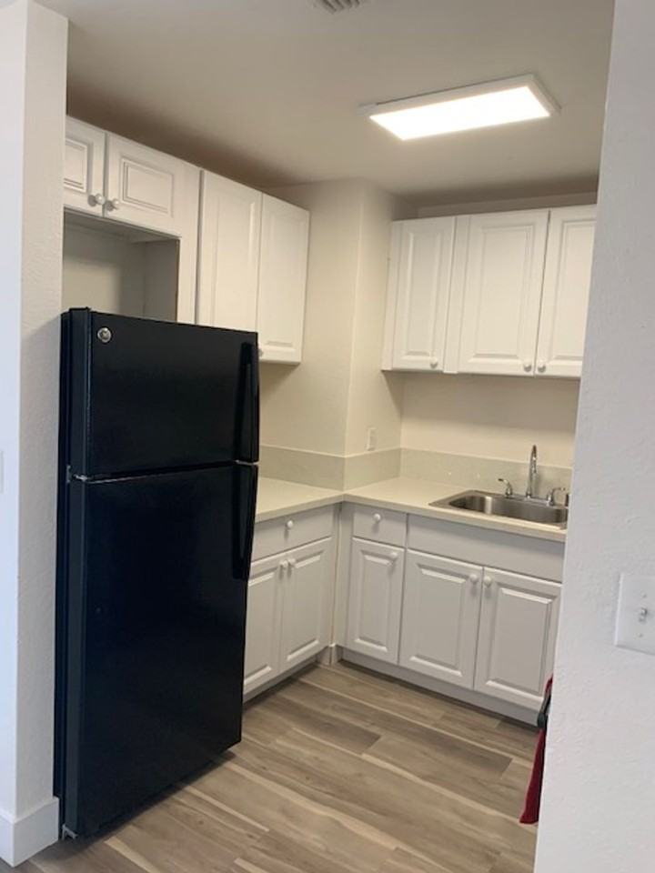 Village Point Apartments - Photo 7 of 27