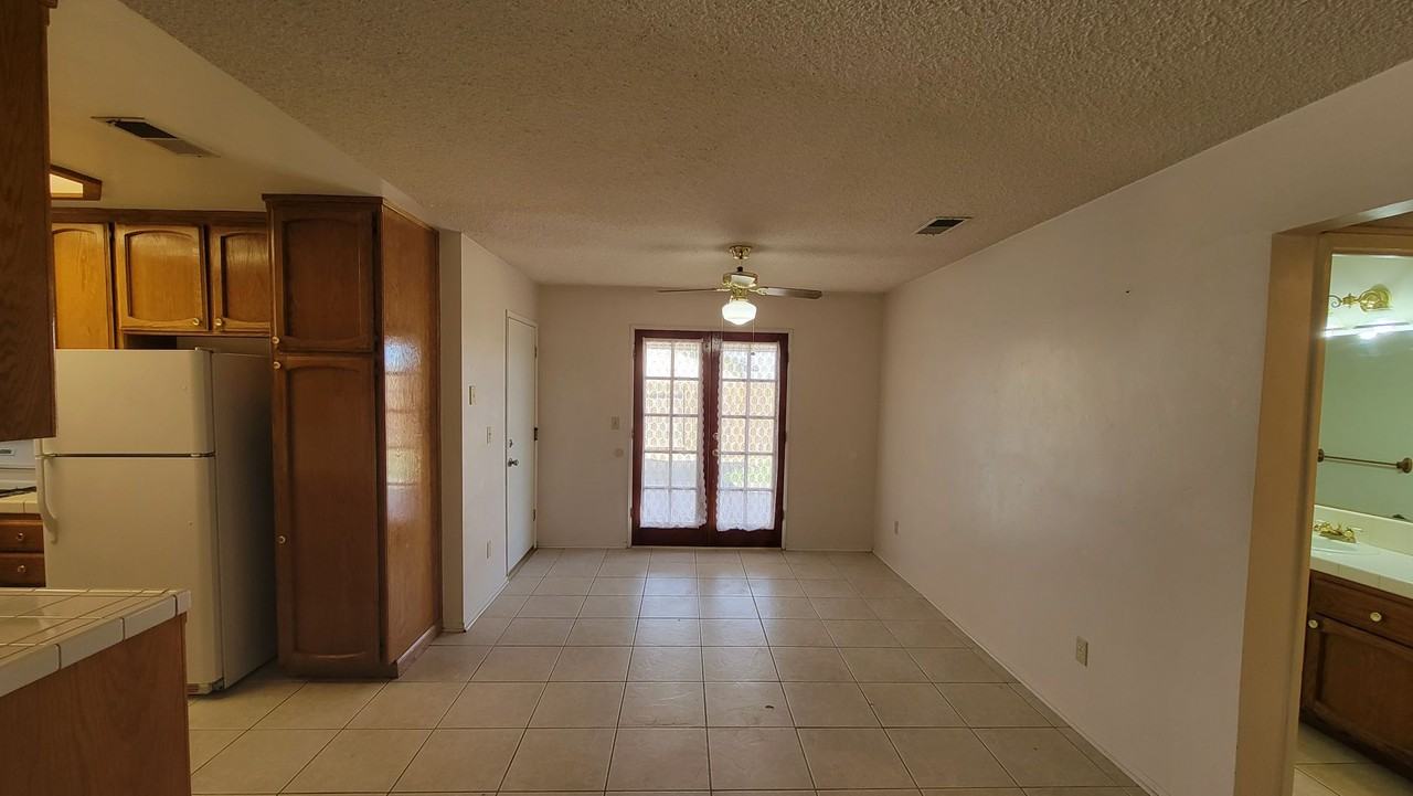 11136 Rome Beauty Dr - Photo 4 of 18