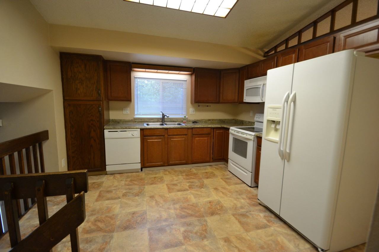 4960 Molly Pond Ct - Photo 4 of 24