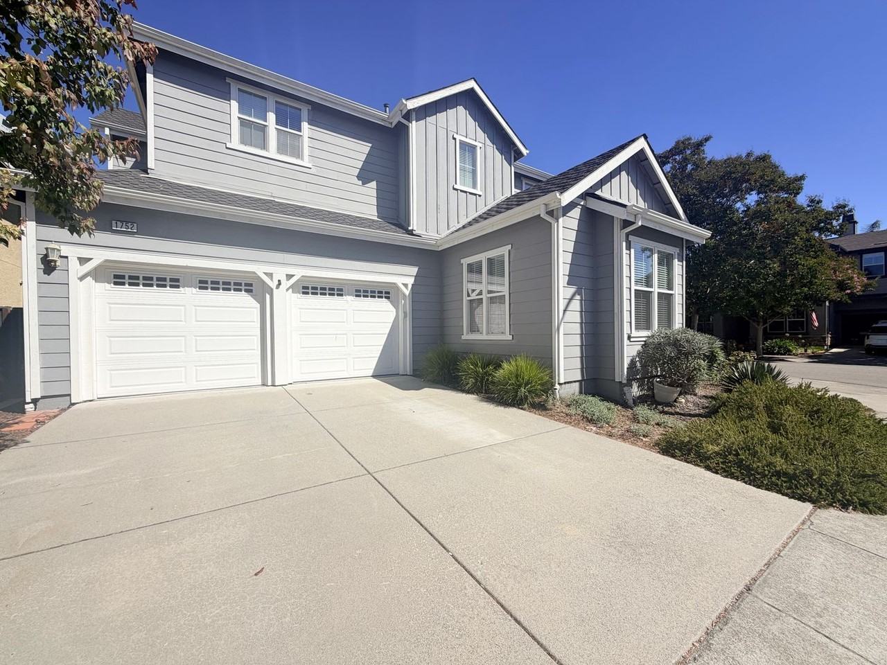 1752 Emma Way