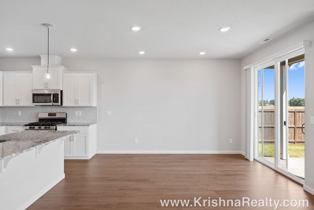 1010 S 32nd Ave - Photo 6 of 23