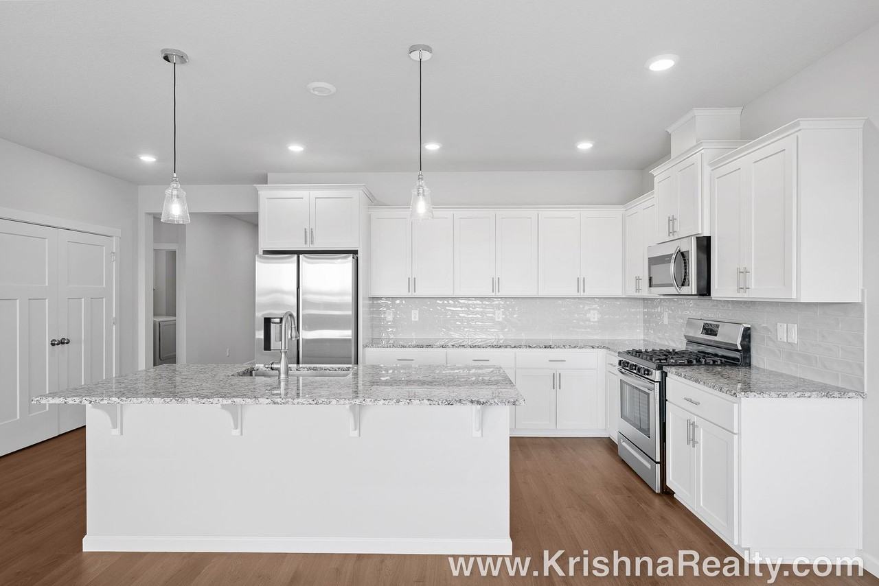 1010 S 32nd Ave - Photo 7 of 23