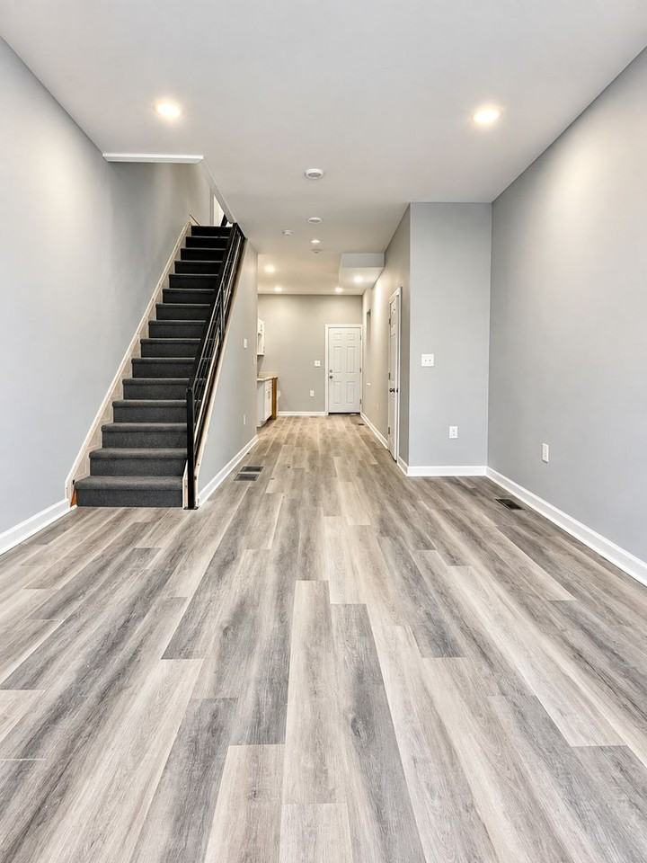 2327 N Camac St - Photo 2 of 18