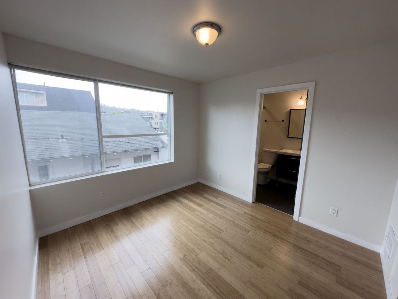 552 S Cloverdale St #C - Photo 6 of 21