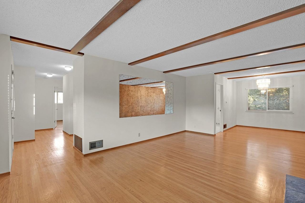 230 Lowell Ave - Photo 3 of 28
