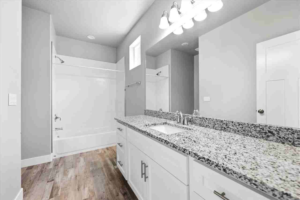 1638 Ne - Photo 5 of 27