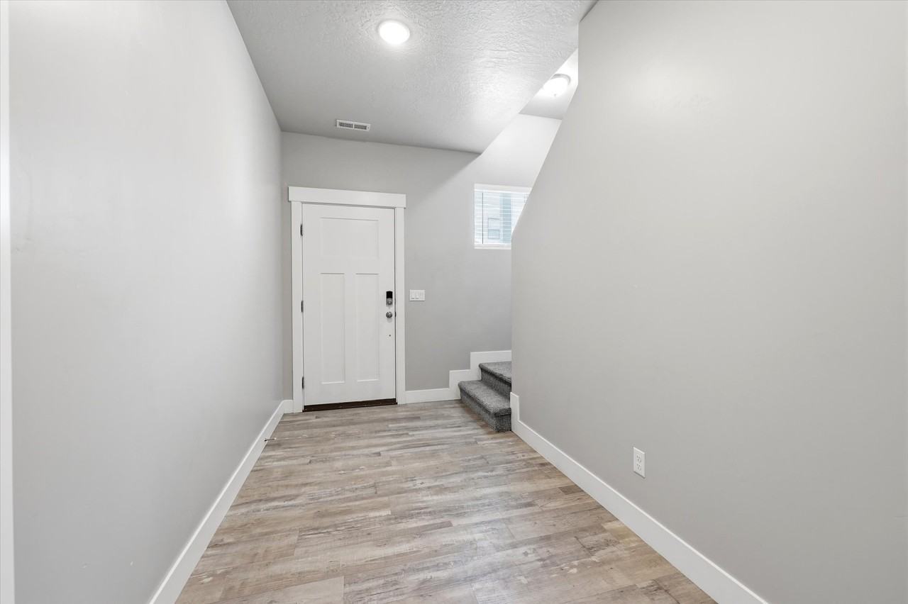1638 Ne - Photo 6 of 27