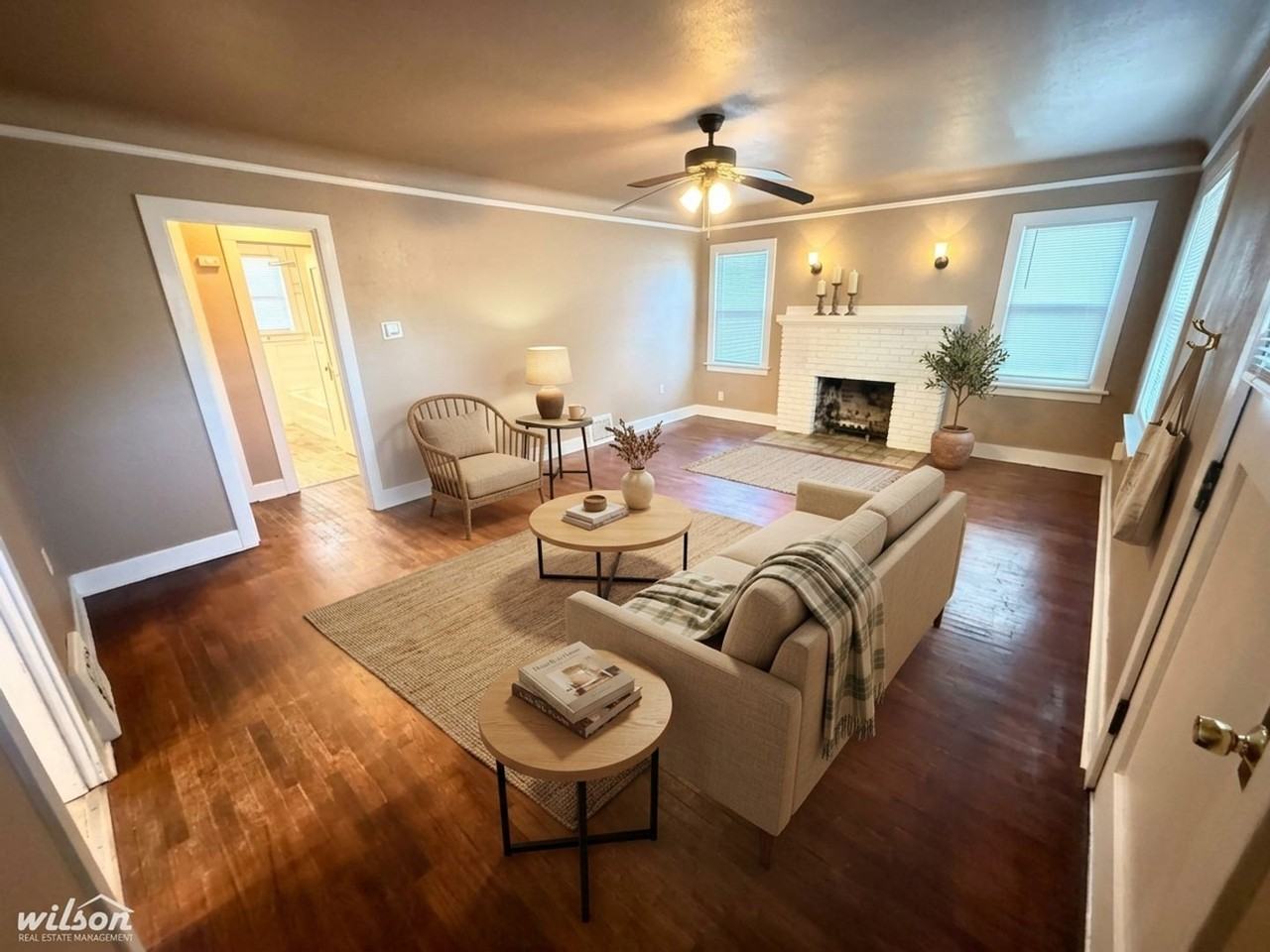 908 Tieton Dr - Photo 3 of 17