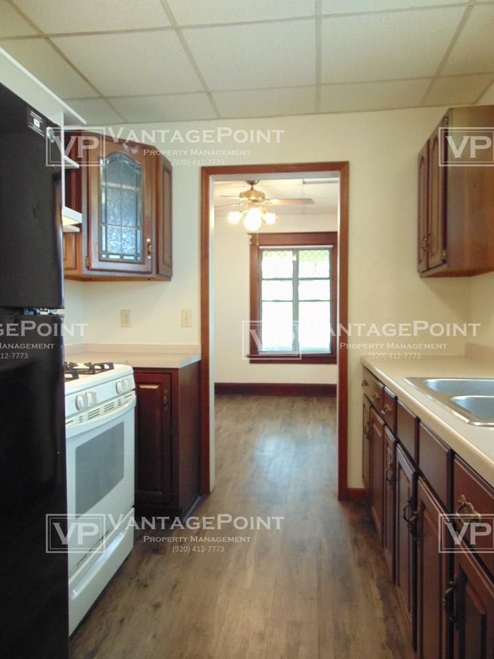 129 Oak St #1 - Photo 7 of 13