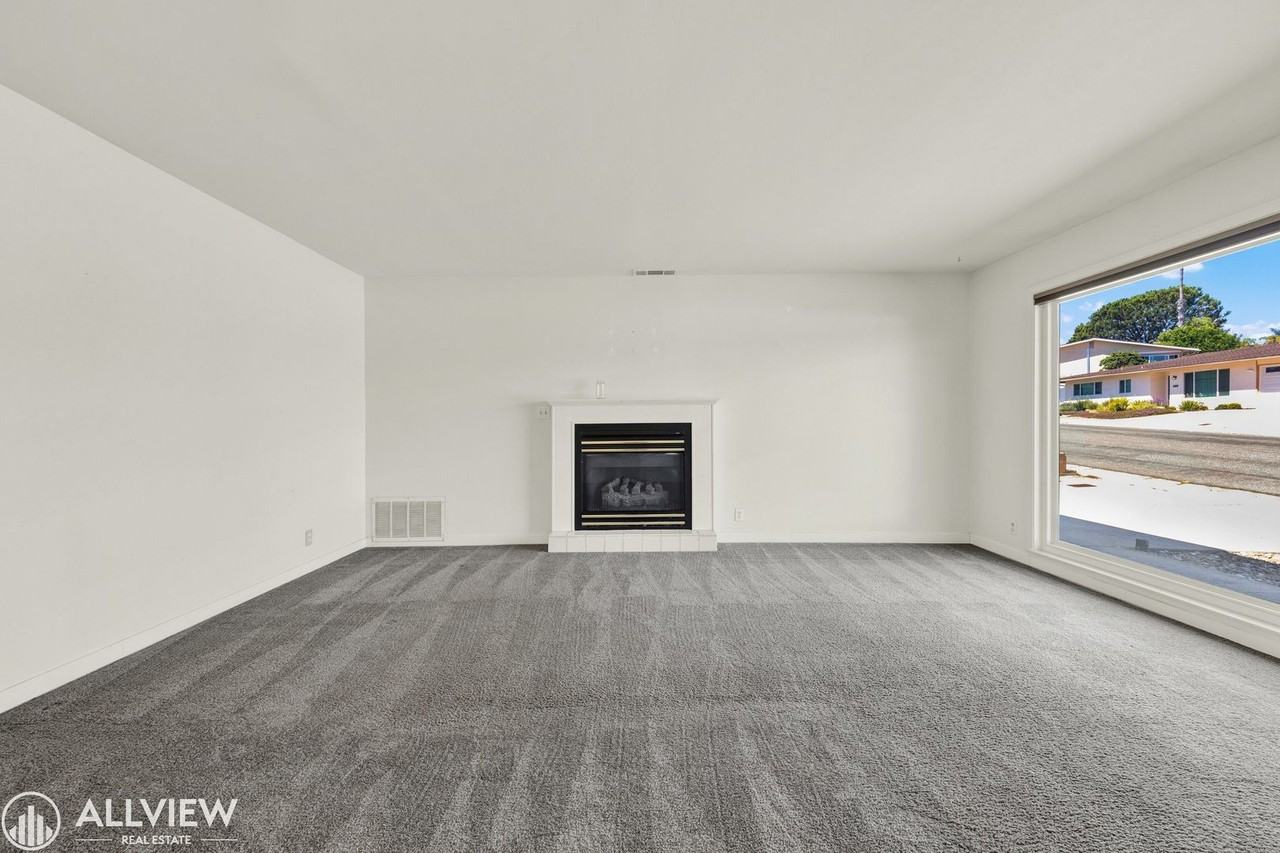 1663 La Tierra Ln - Photo 4 of 50
