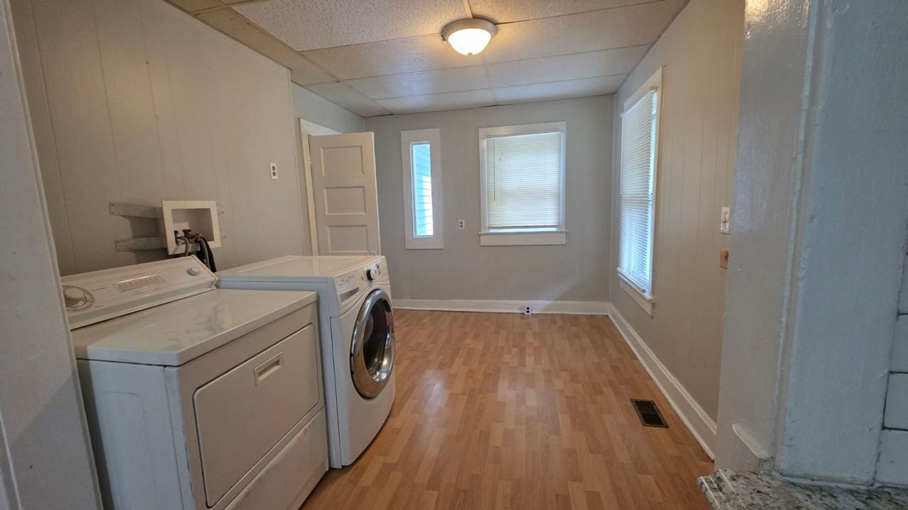 3829 Mersington Ave - Photo 5 of 14