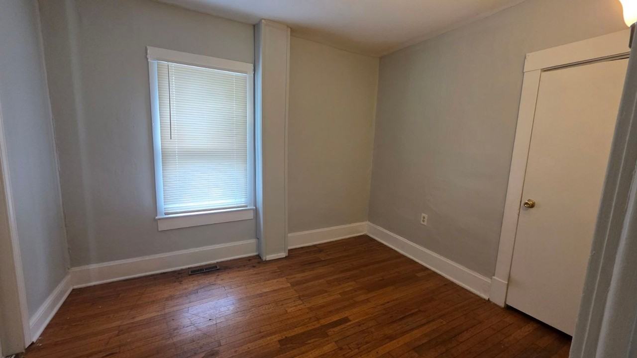 3829 Mersington Ave - Photo 6 of 14