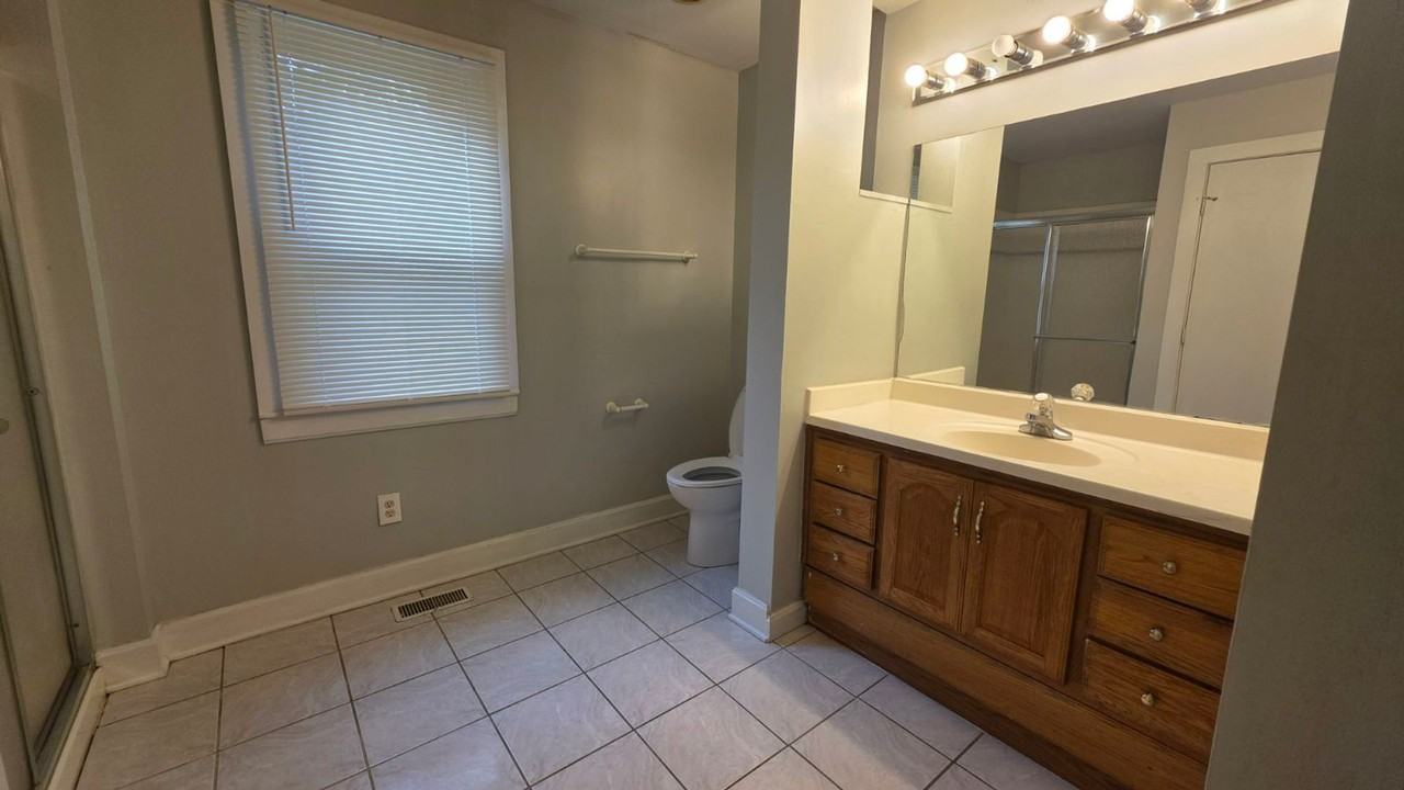 3829 Mersington Ave - Photo 7 of 14