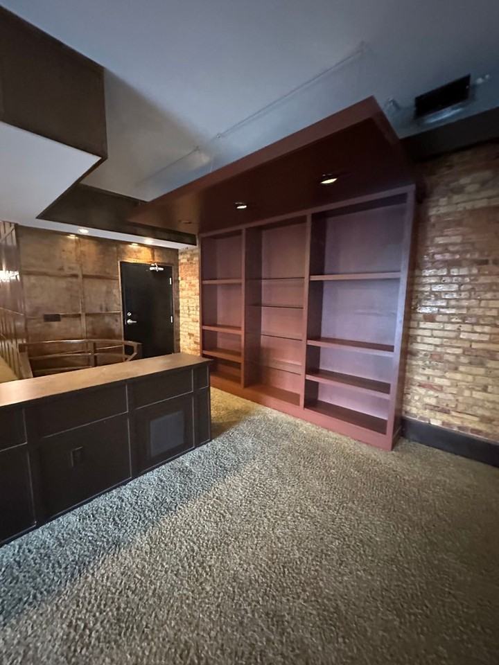 110 E. Allegan Lofts (Accord Management LLC) - Photo 7 of 9