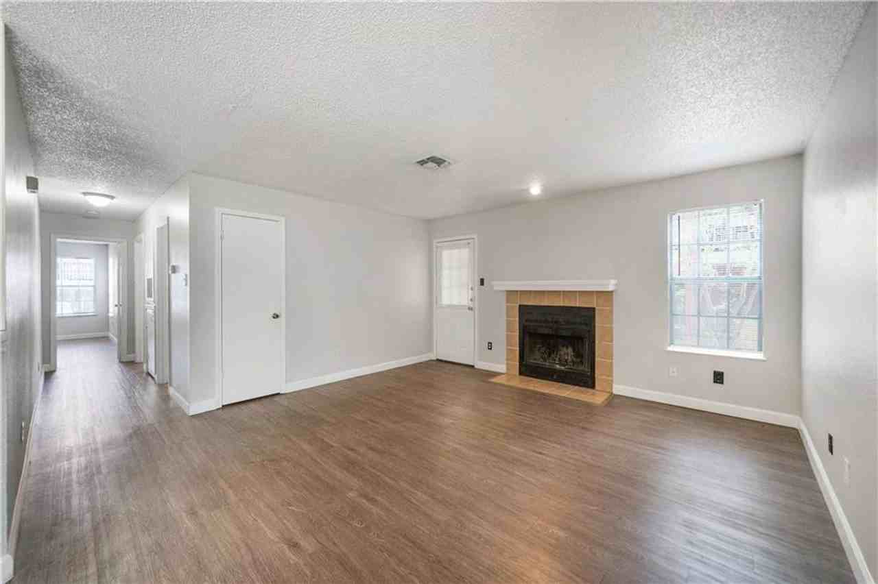 4304 4304 Duval Road Austin TX 78759 - #B - Photo 4 of 19