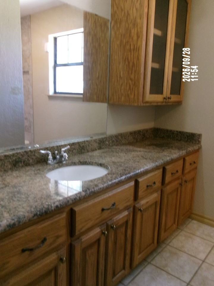 6612 Nw Willow Tree Cir - Photo 5 of 29
