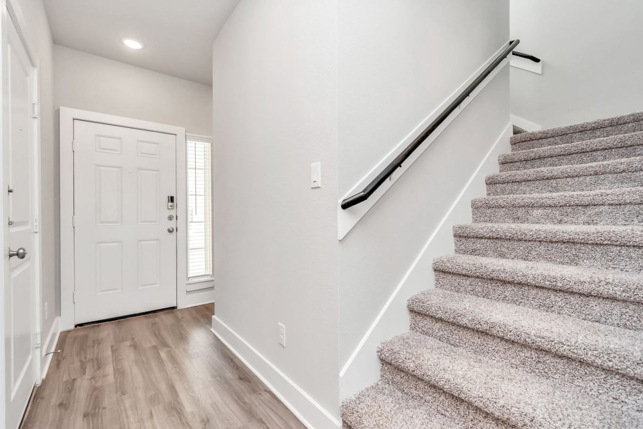 21015 Montego Breeze Ln - Photo 7 of 32