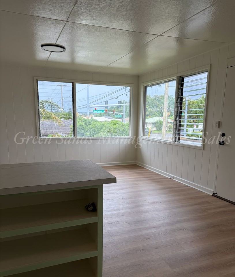 246 Mohouli St - Photo 2 of 10