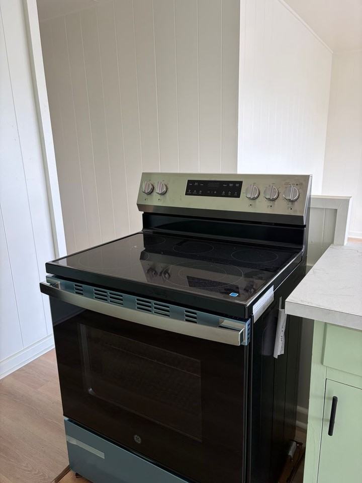 246 Mohouli St - Photo 4 of 10