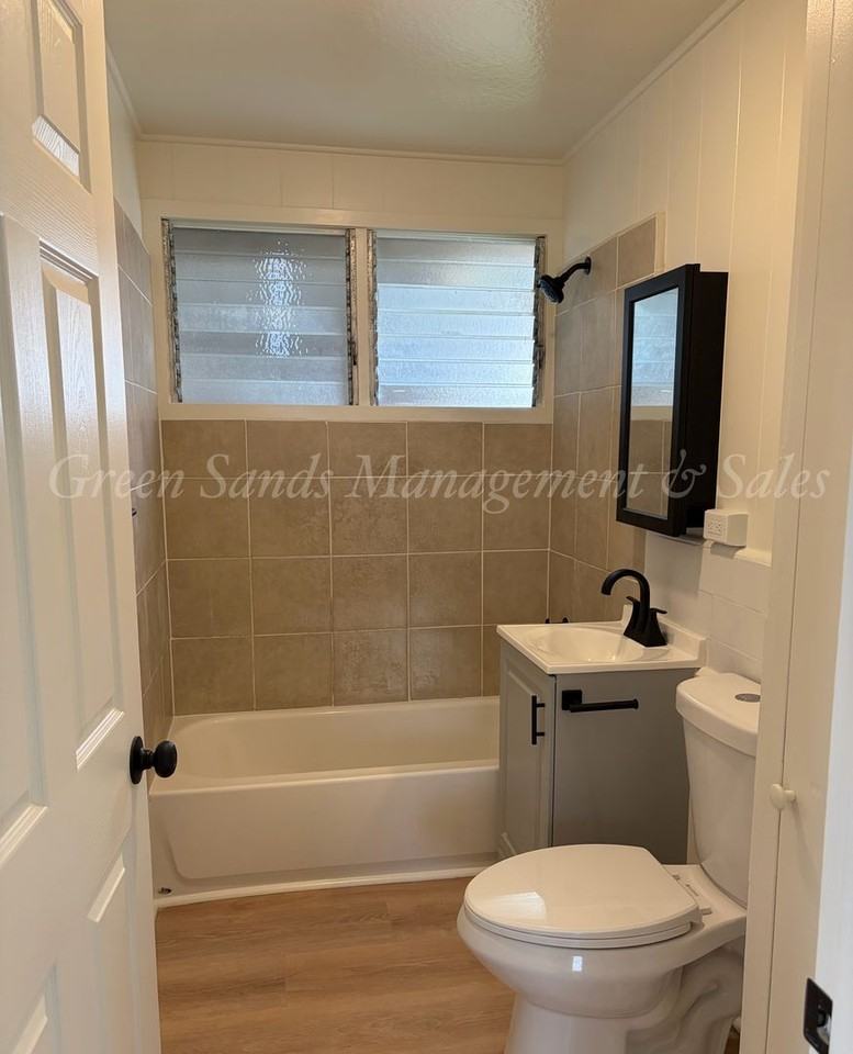 246 Mohouli St - Photo 7 of 10