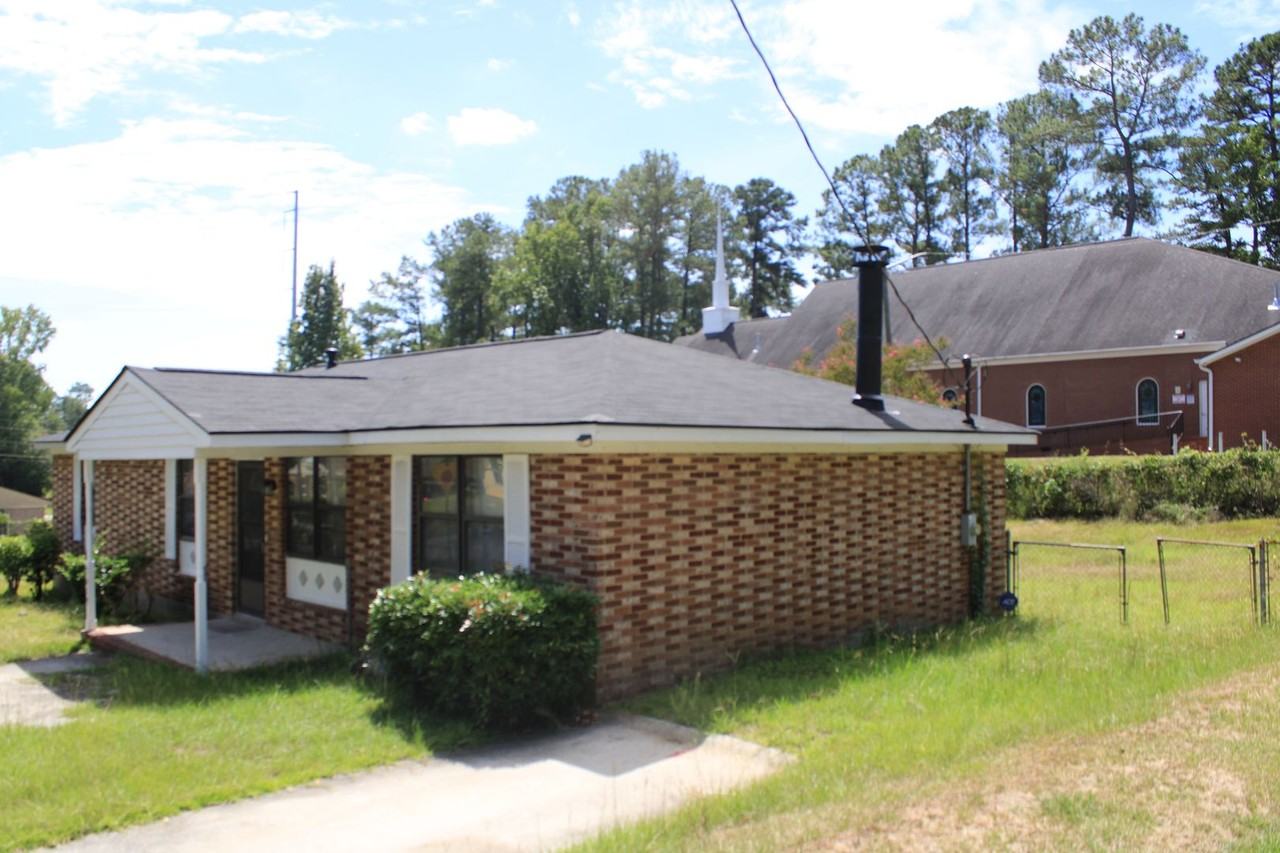3419 Lucie St - Photo 2 of 41