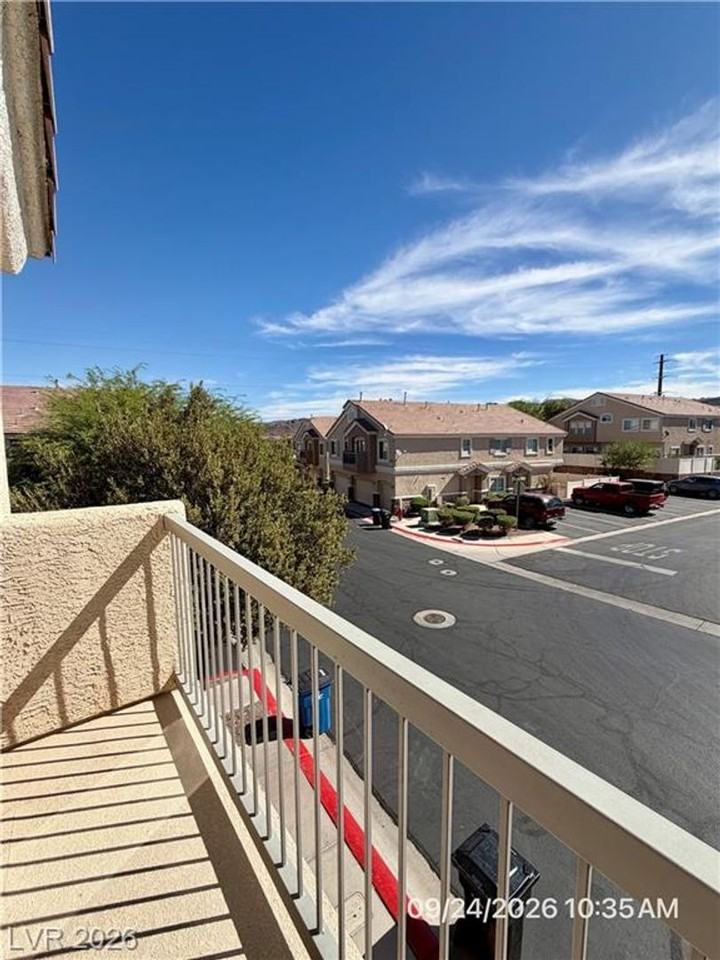 1073 Pleasure Ln #101 - Photo 5 of 40