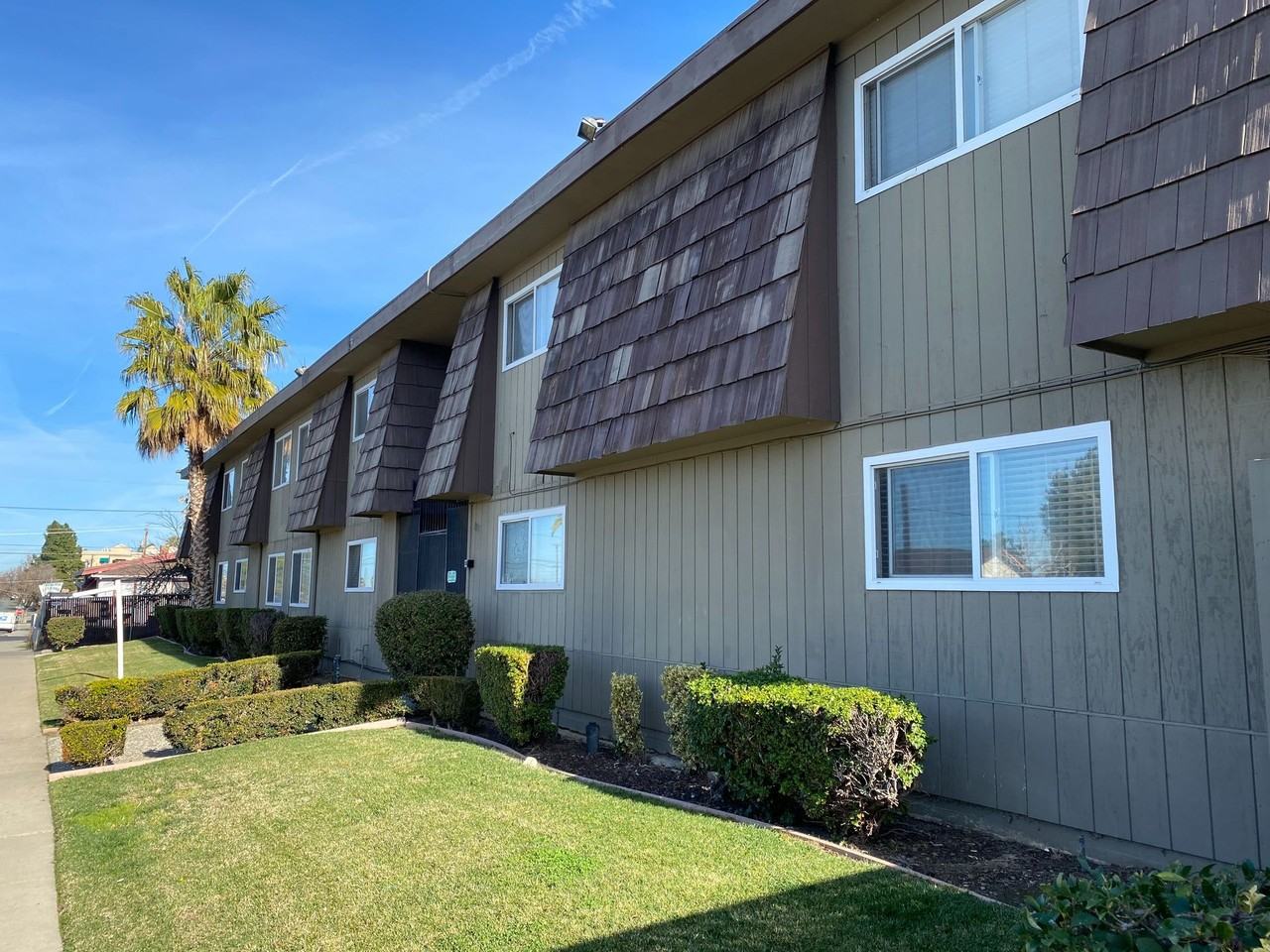 1017 H St, Antioch - Photo 2 of 11