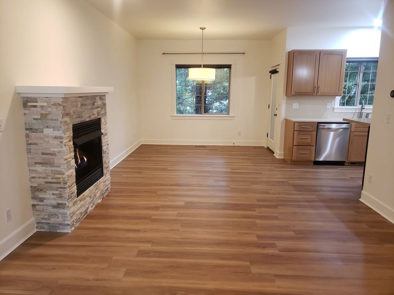 12844 Boones Ferry Rd - Photo 3 of 28