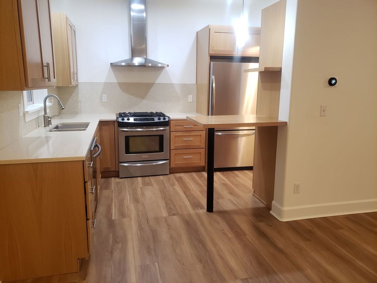12844 Boones Ferry Rd - Photo 5 of 28
